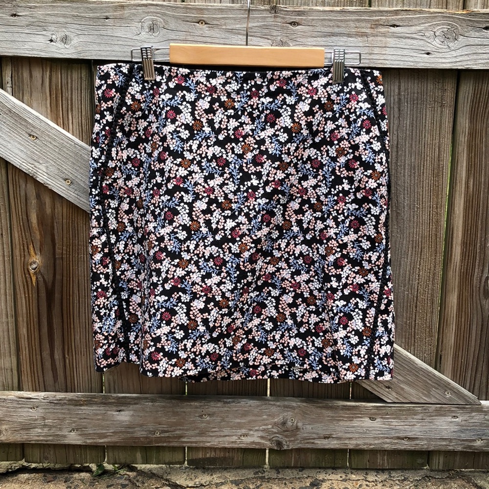 LOFT Floral Skirt size 12